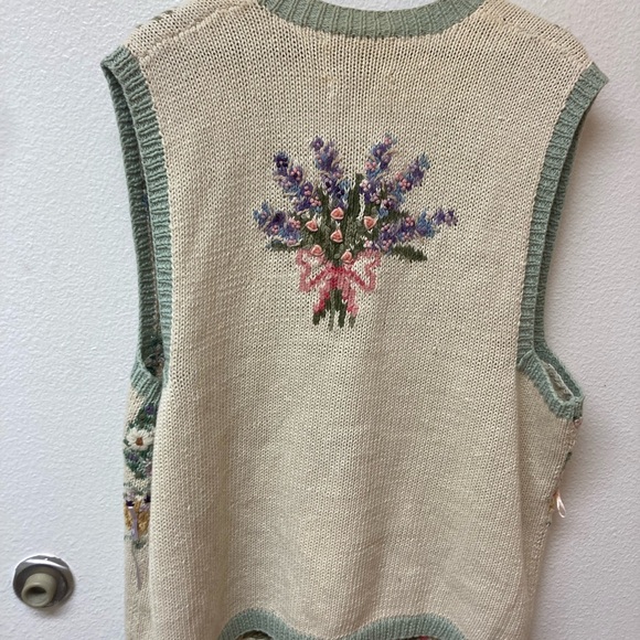 MARISA CHRISTINA II Hand Knit EmbellishedVest (1X) - Picture 8 of 9